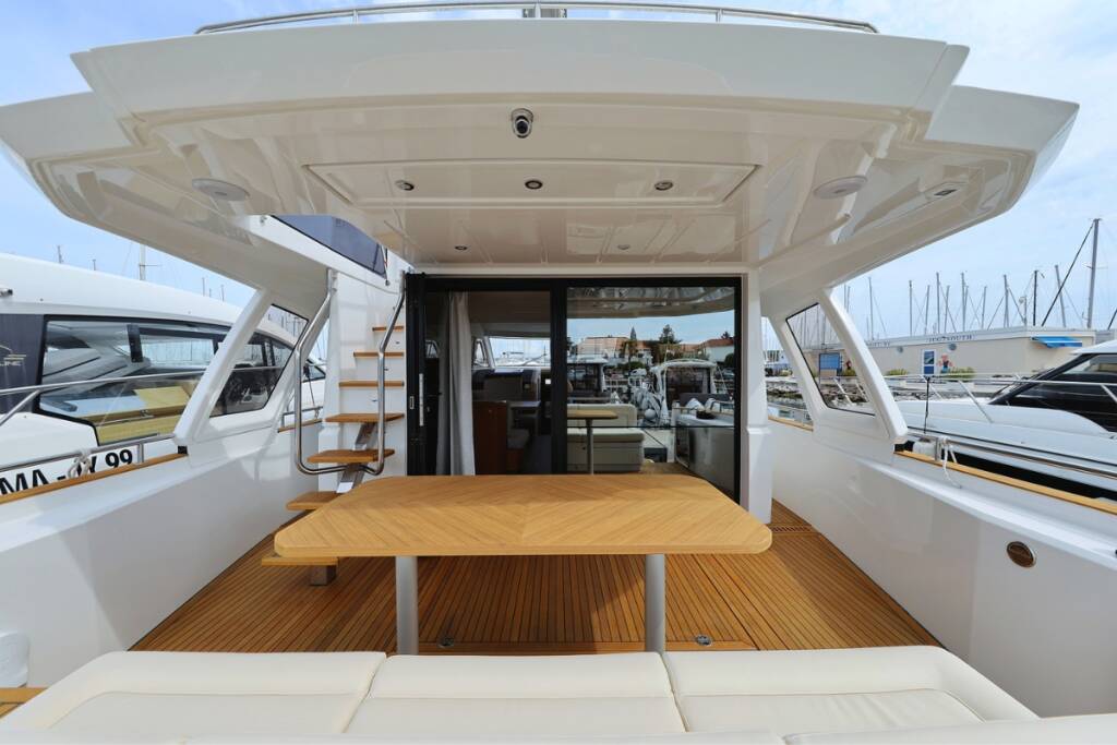 Motoryacht Greenline 48 Red Hot