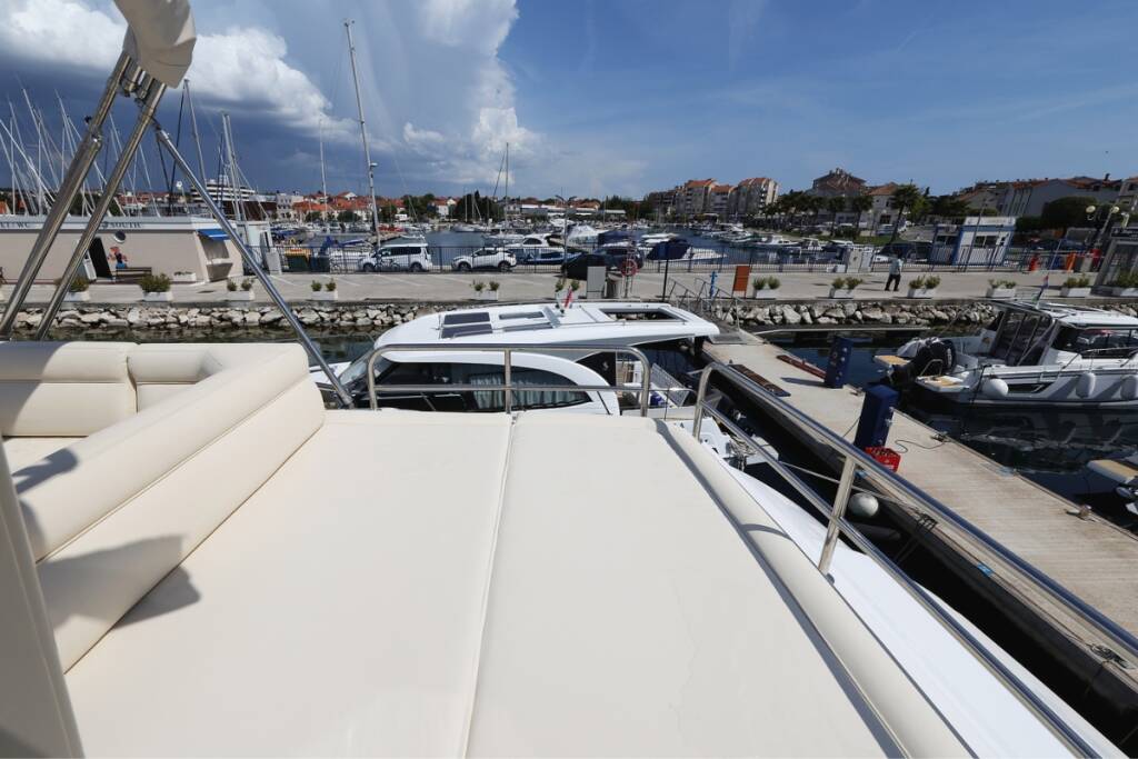 Motoryacht Greenline 48 Red Hot