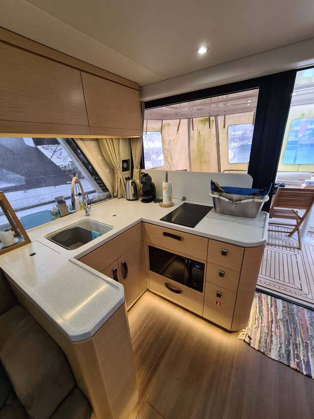 Motor yacht Greenline 48 Sarkis de Karabas