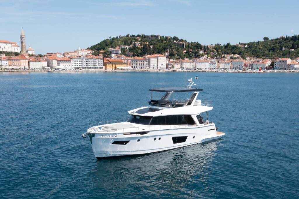 Motor yacht Greenline 58 Seven Seas