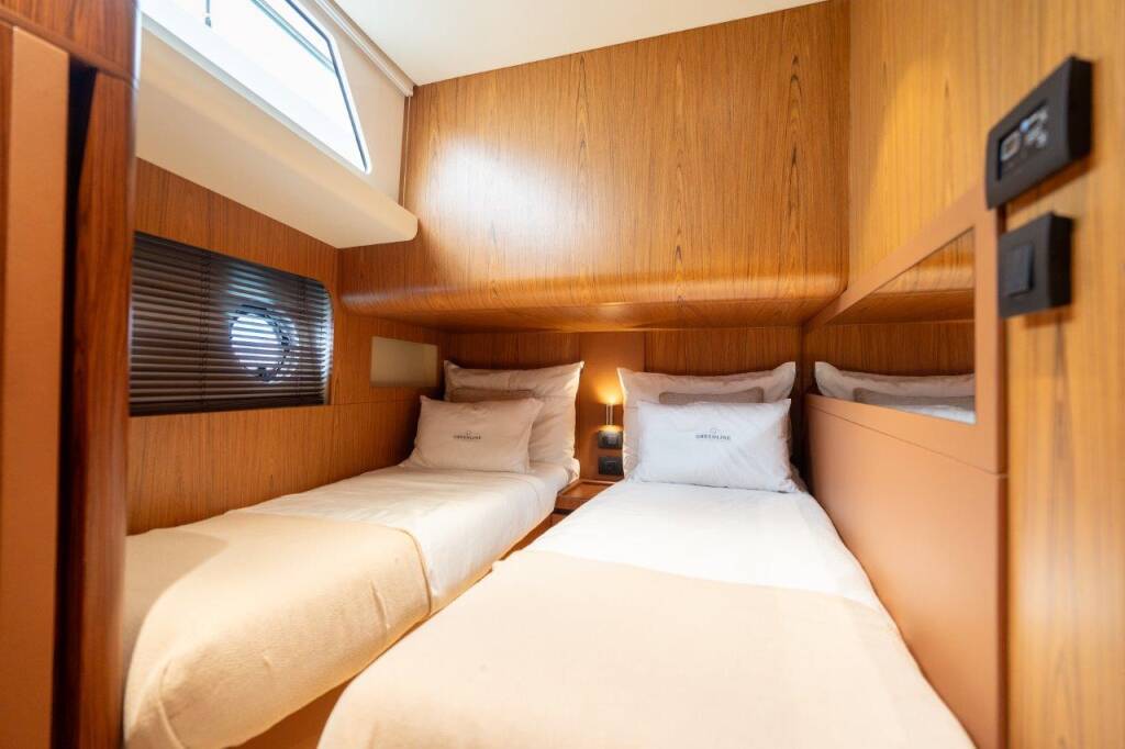 Motor yacht Greenline 58 Seven Seas