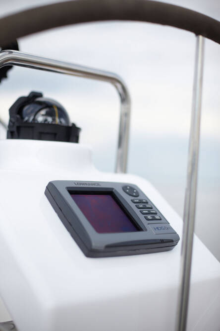 Sailing yacht Hanse 325 Selini
