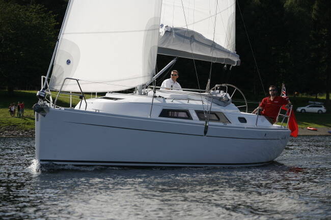 Sailing yacht Hanse 325 Selini