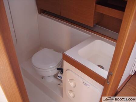 Sailing yacht Hanse 325 Selini