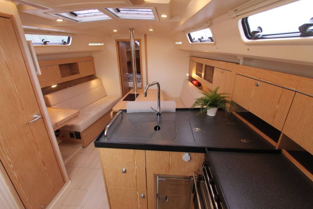 Segelyachten Hanse 345 Kami