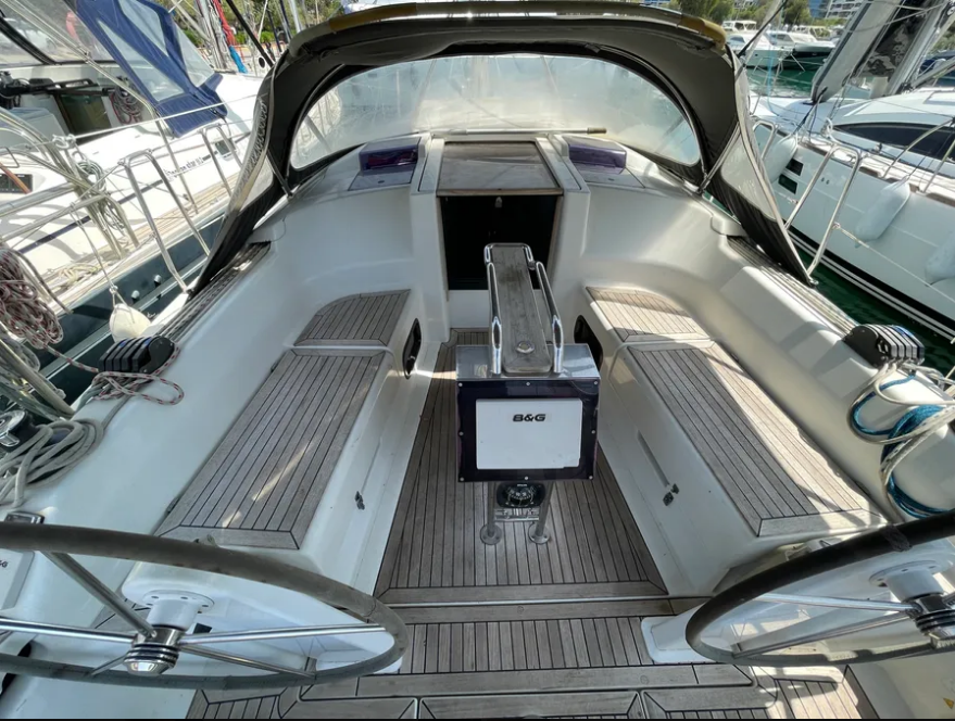 Sailing yacht Hanse 345 SunShine