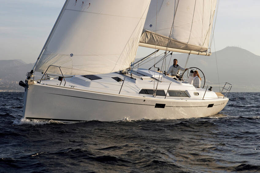 Sailing yacht Hanse 350 Carpe Diem