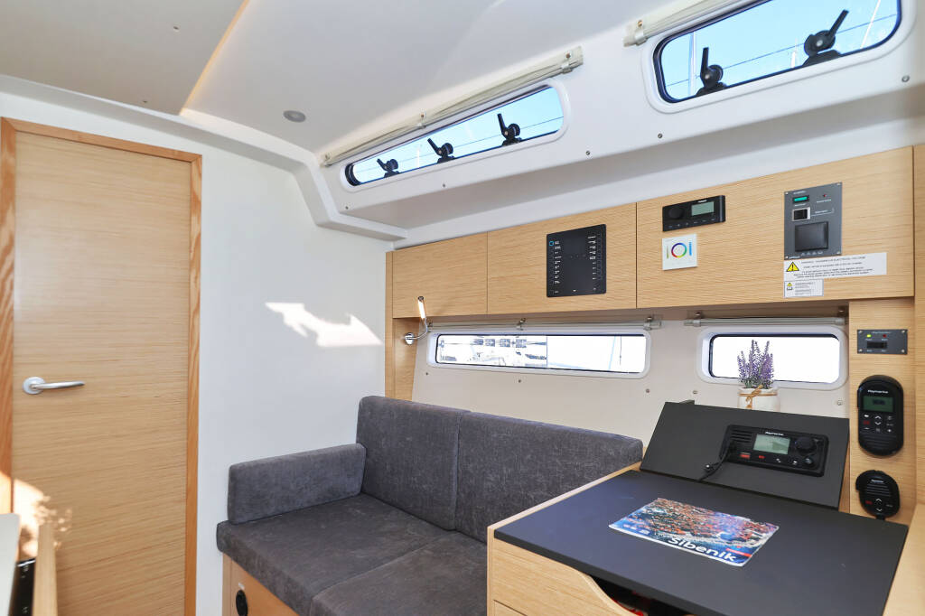 Sailing yacht Hanse 360 Leeloo