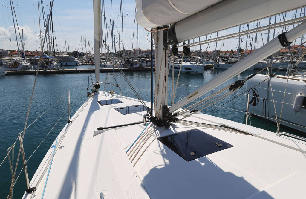 Sailing yacht Hanse 385 Manamana