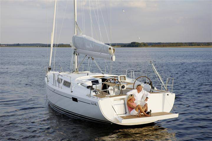 Sailing yacht Hanse 385 Manamana
