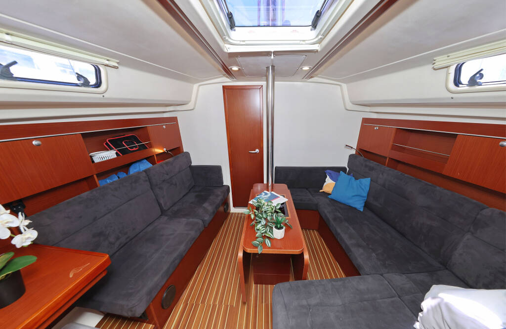 Sailing yacht Hanse 385 Manamana