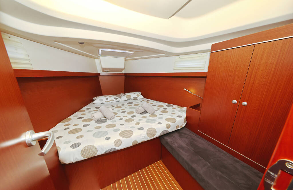 Sailing yacht Hanse 385 Manamana