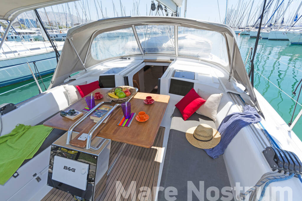 Sailing yacht Hanse 385 Mare Nostrum