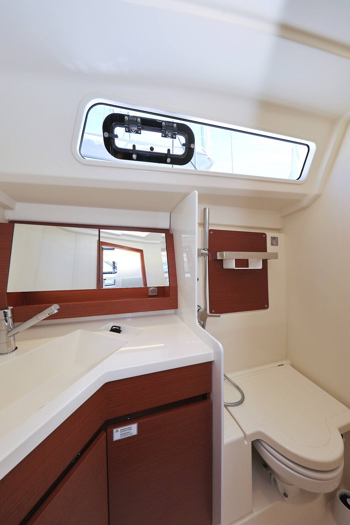 Sailing yacht Hanse 388 Sweet Summer