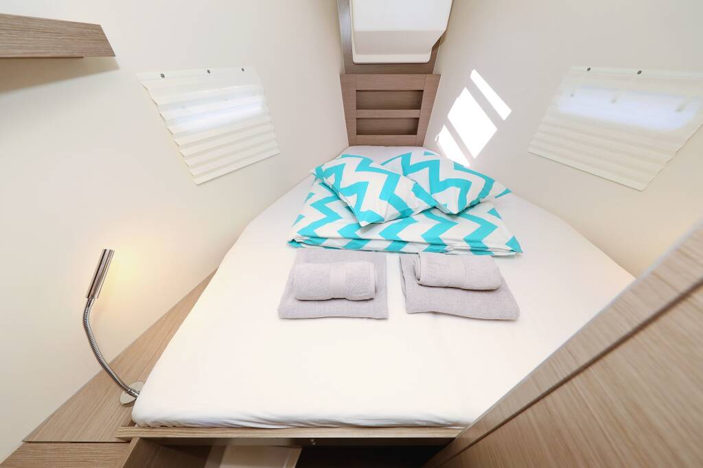 Sailing yacht Hanse 388 Smiley