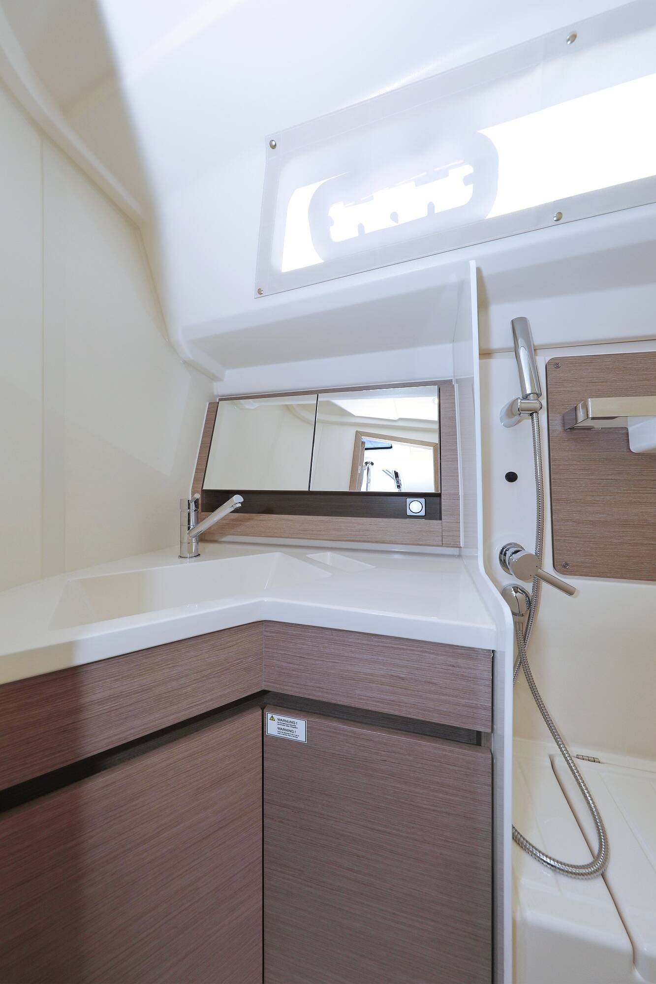 Sailing yacht Hanse 388 Smiley