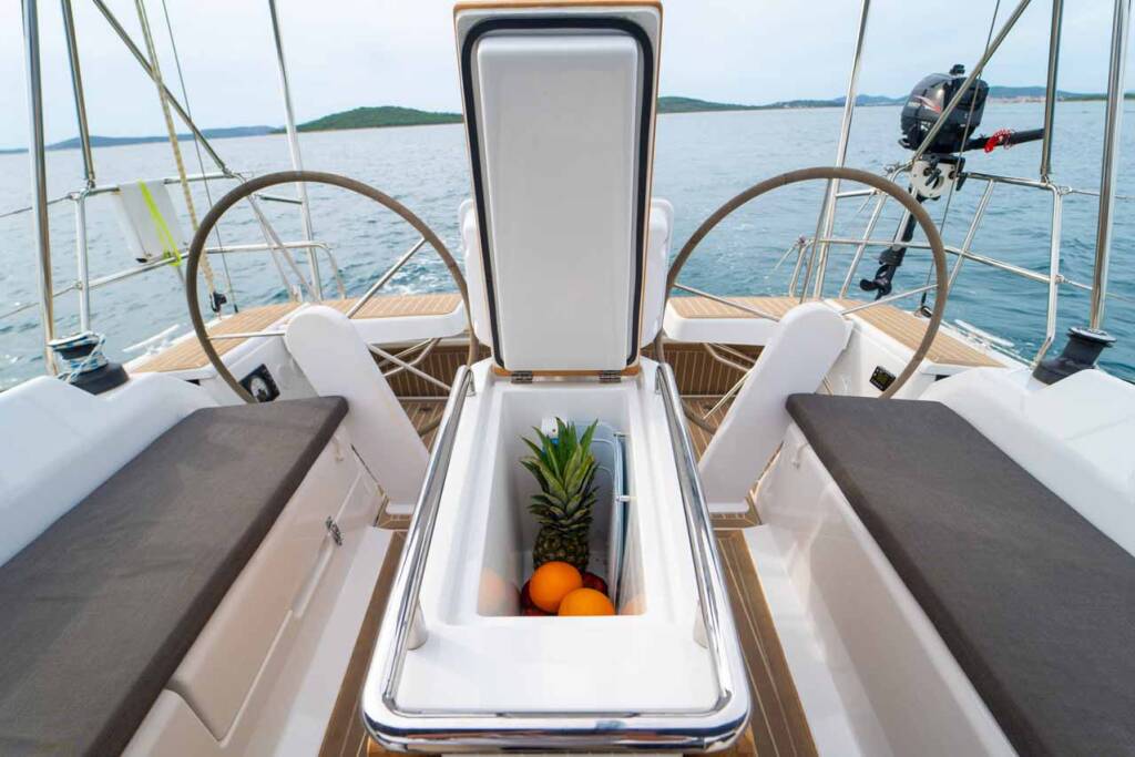 Sailing yacht Hanse 388 Daydream