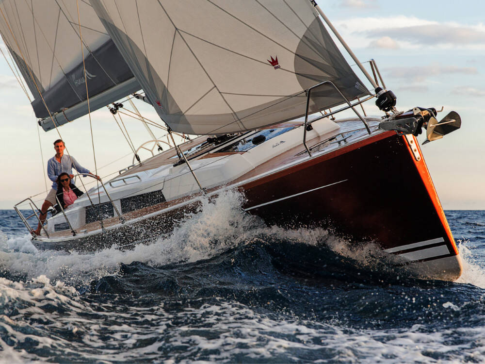 Sailing yacht Hanse 388 Barcelona