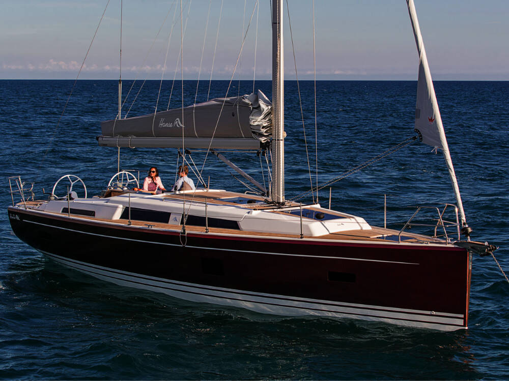 Sailing yacht Hanse 388 Barcelona