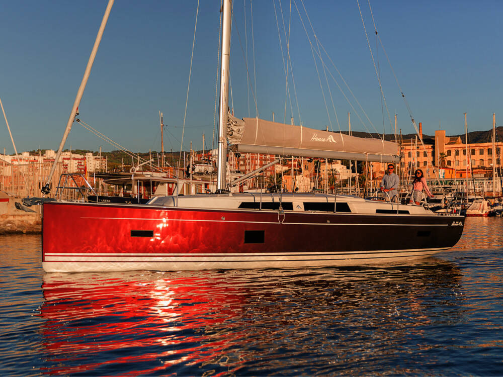 Sailing yacht Hanse 388 Barcelona