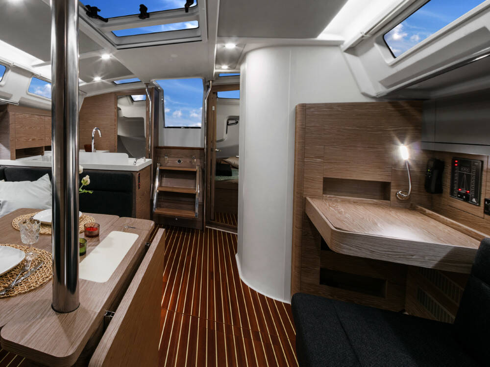 Sailing yacht Hanse 388 Barcelona