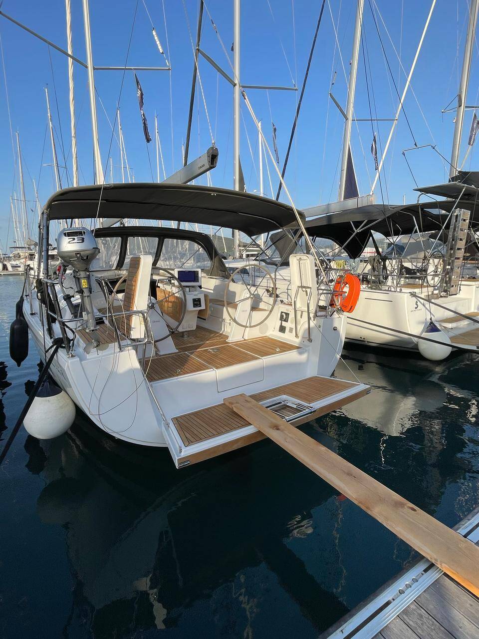 Sailing yacht Hanse 388 Medusa III