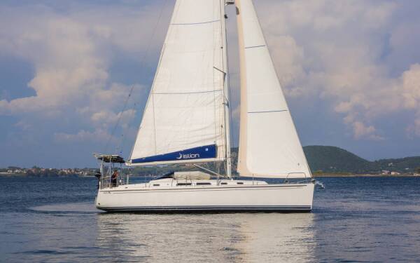 Hanse 400 Aeolus Preveza, Main Port