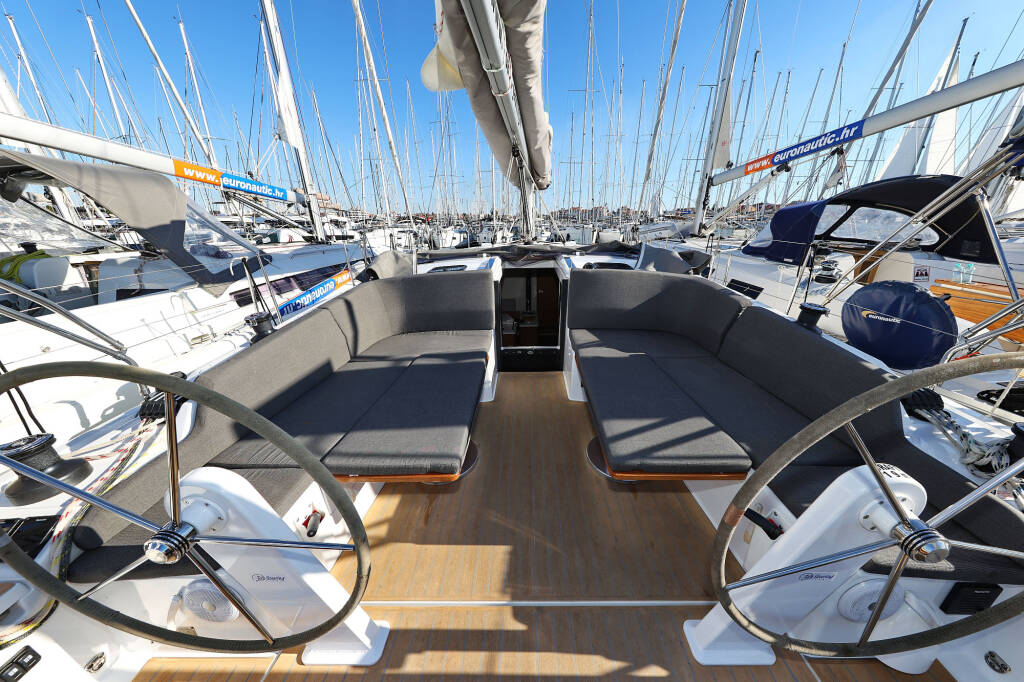 Segelyachten Hanse 410 Bela