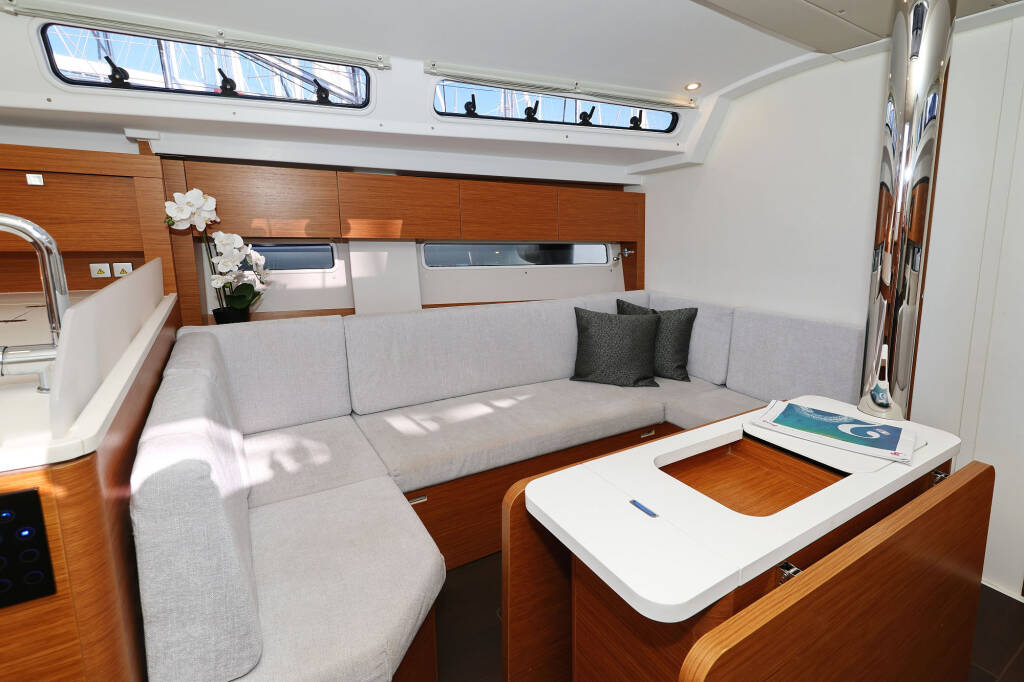 Segelyachten Hanse 410 Bela