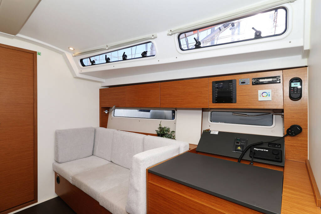 Segelyachten Hanse 410 Bela