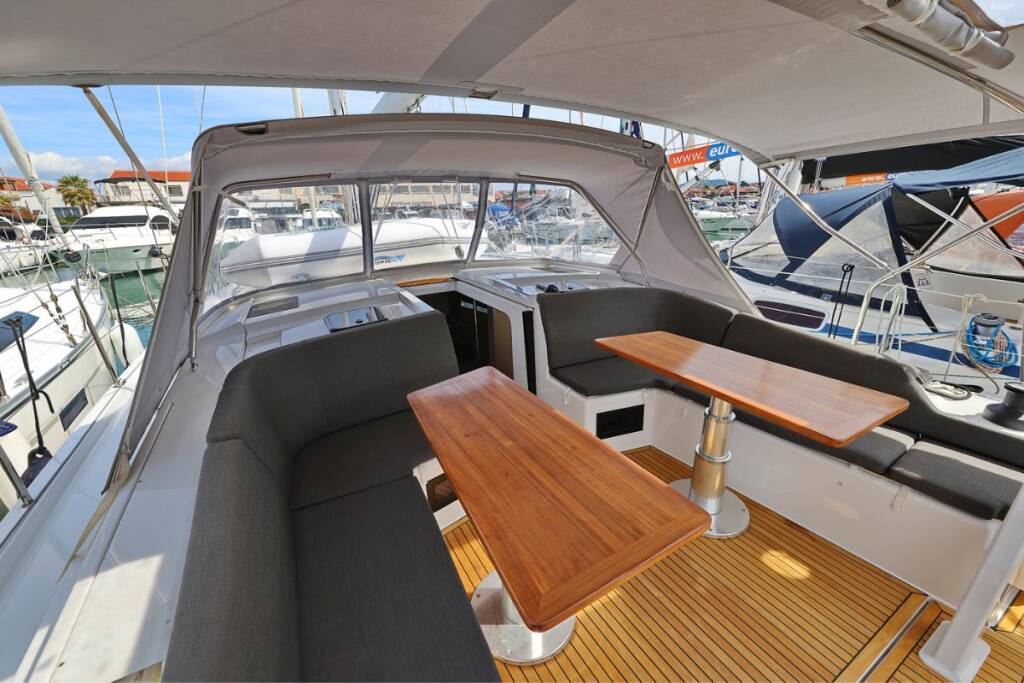 Segelyacht Hanse 410 Taja