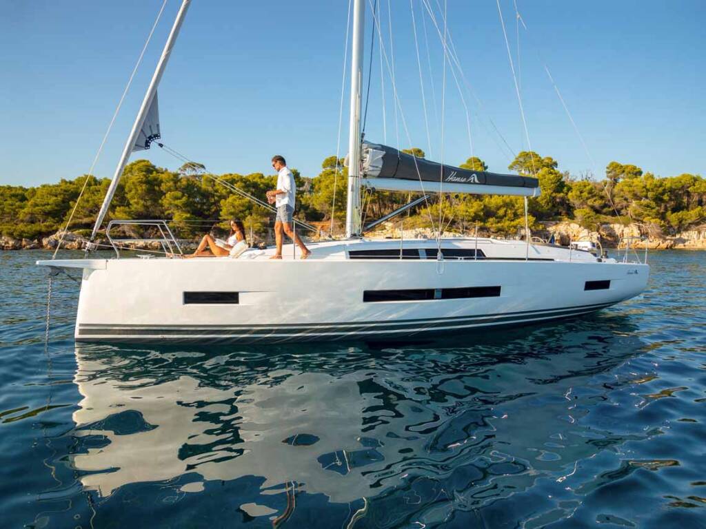 Sailing yacht Hanse 410 Mare Sol