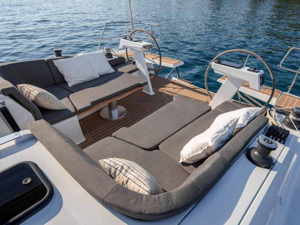 Sailing yacht Hanse 410 Mare Sol