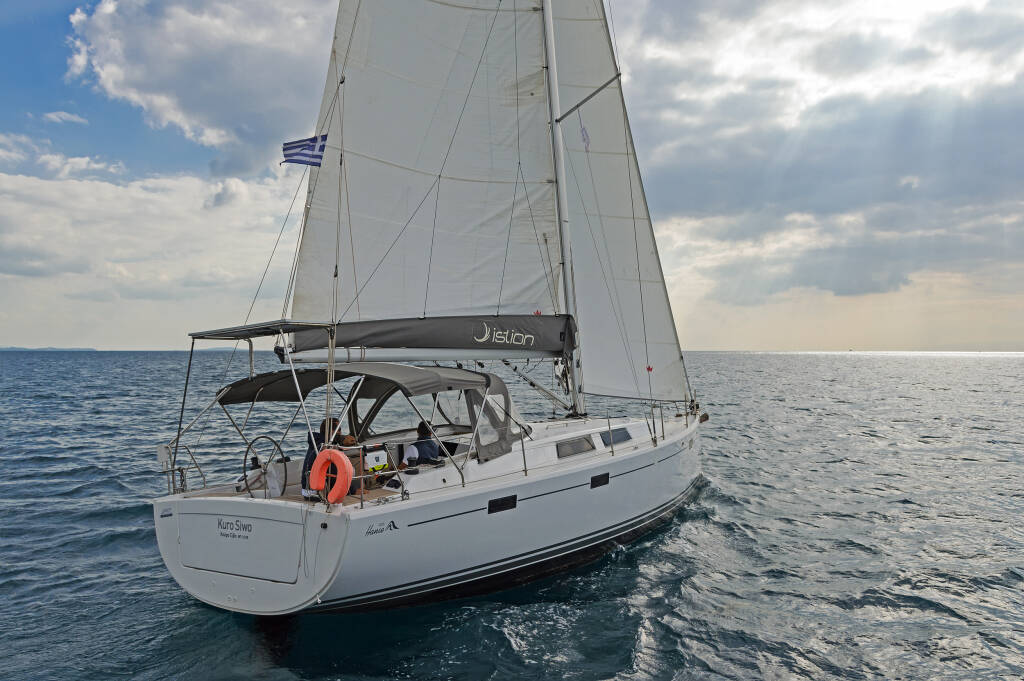 Sailing yacht Hanse 415 Kuro Siwo