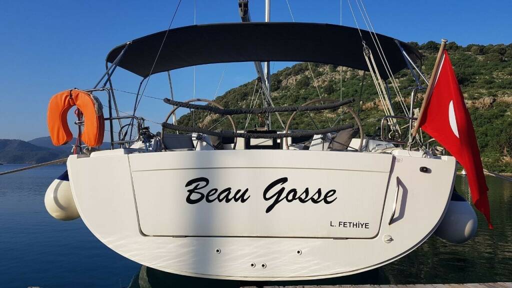 Sailing yacht Hanse 415 Beau Gosse