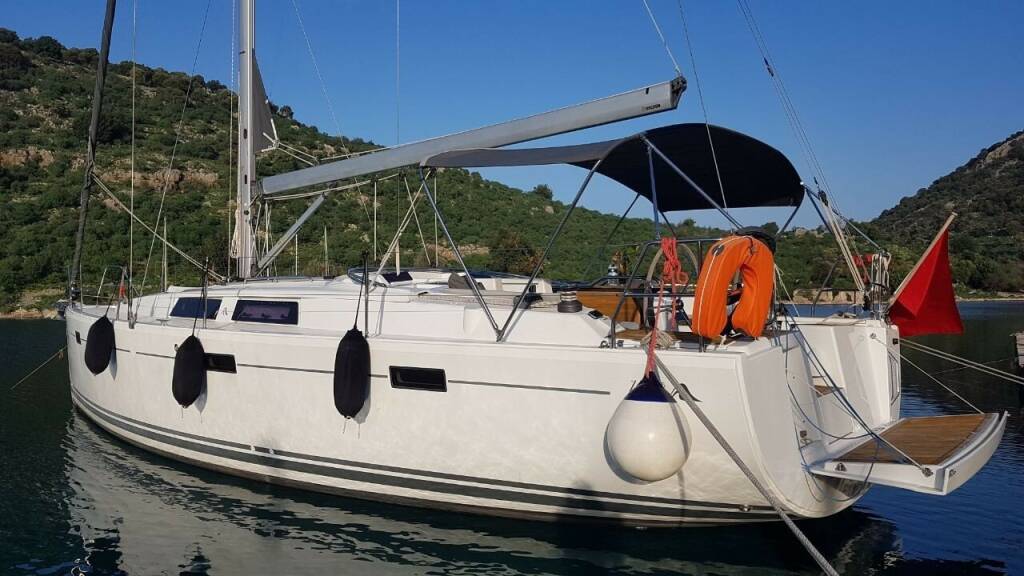 Sailing yacht Hanse 415 Beau Gosse