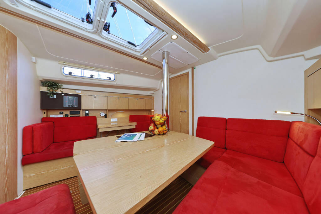 Sailing yacht Hanse 415 Pretty Woman