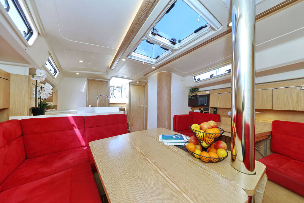 Sailing yacht Hanse 415 Pretty Woman