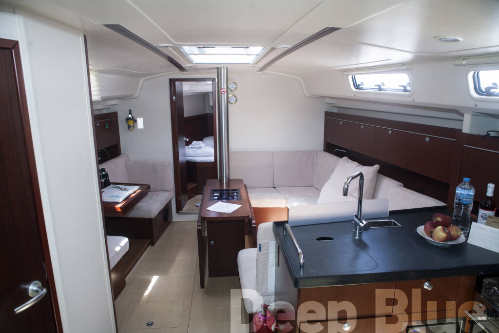 Sailing yacht Hanse 415 Deep Blue