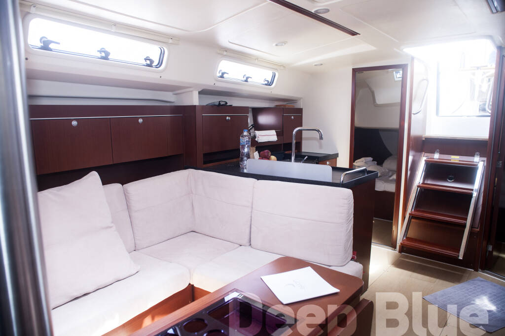 Sailing yacht Hanse 415 Deep Blue