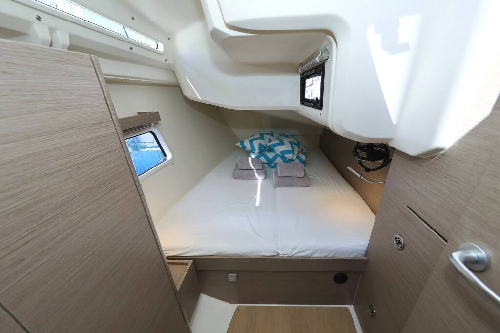 Sailing yacht Hanse 418 Faro