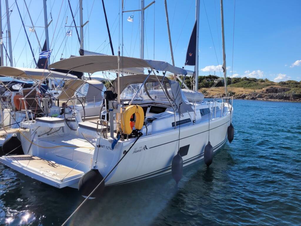 Sailing yacht Hanse 418 heNA