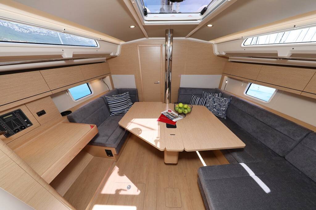Segelyachten Hanse 418 Estel