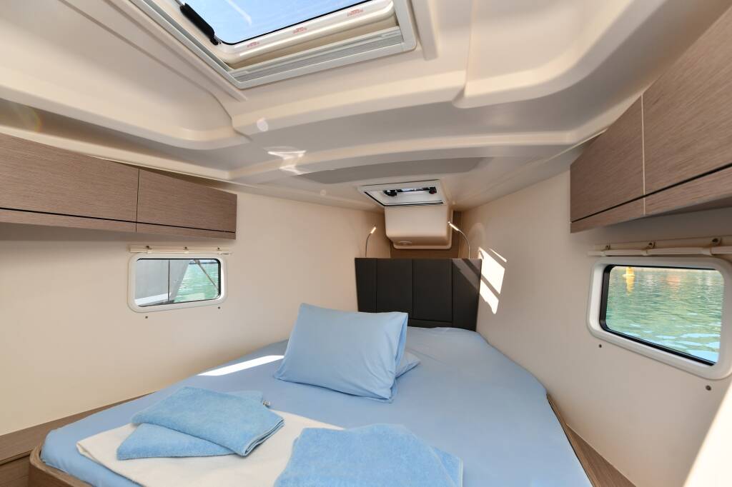 Sailing yacht Hanse 418 Lauda