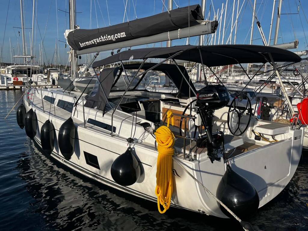Sailing yacht Hanse 418 Anyma