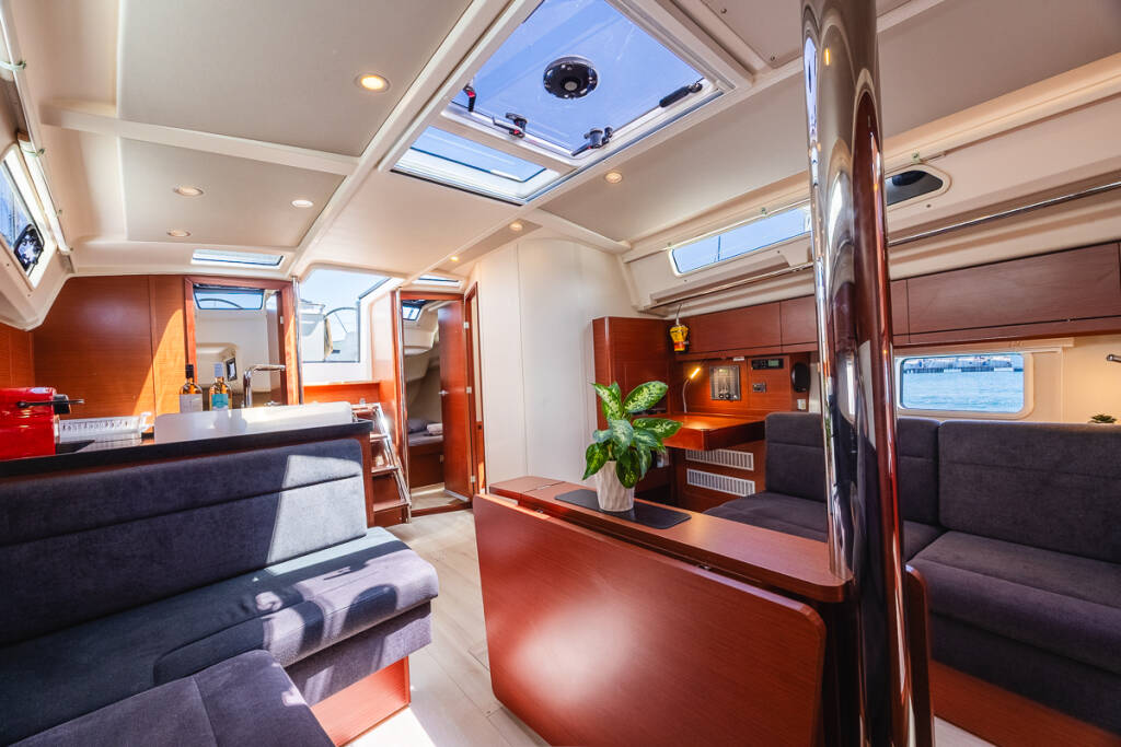 Segelyachten Hanse 418 Dafne