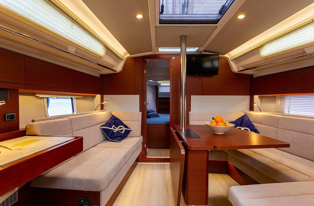 Sailing yacht Hanse 418 Themisto