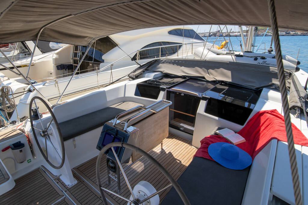 Segelyacht Hanse 418 Azur