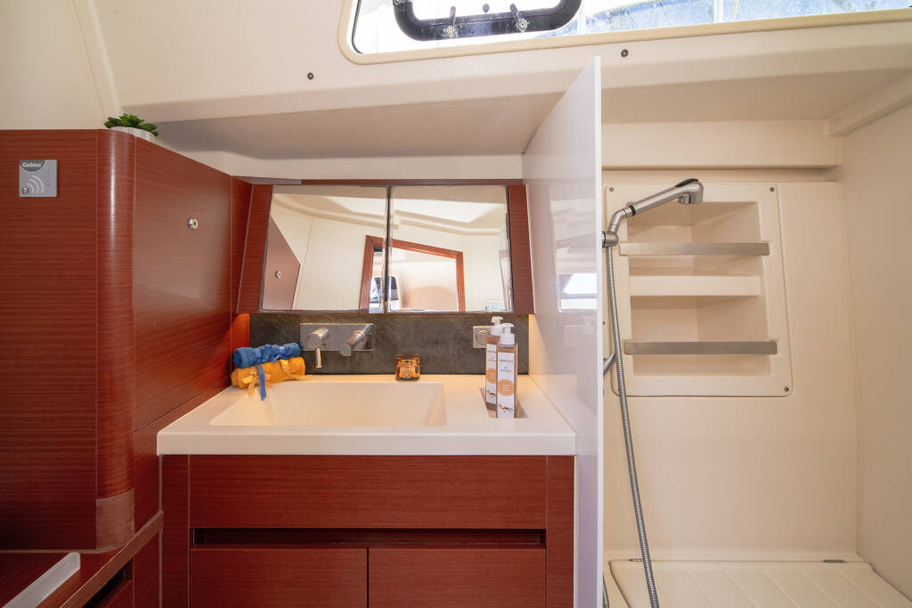 Segelyacht Hanse 418 Azur