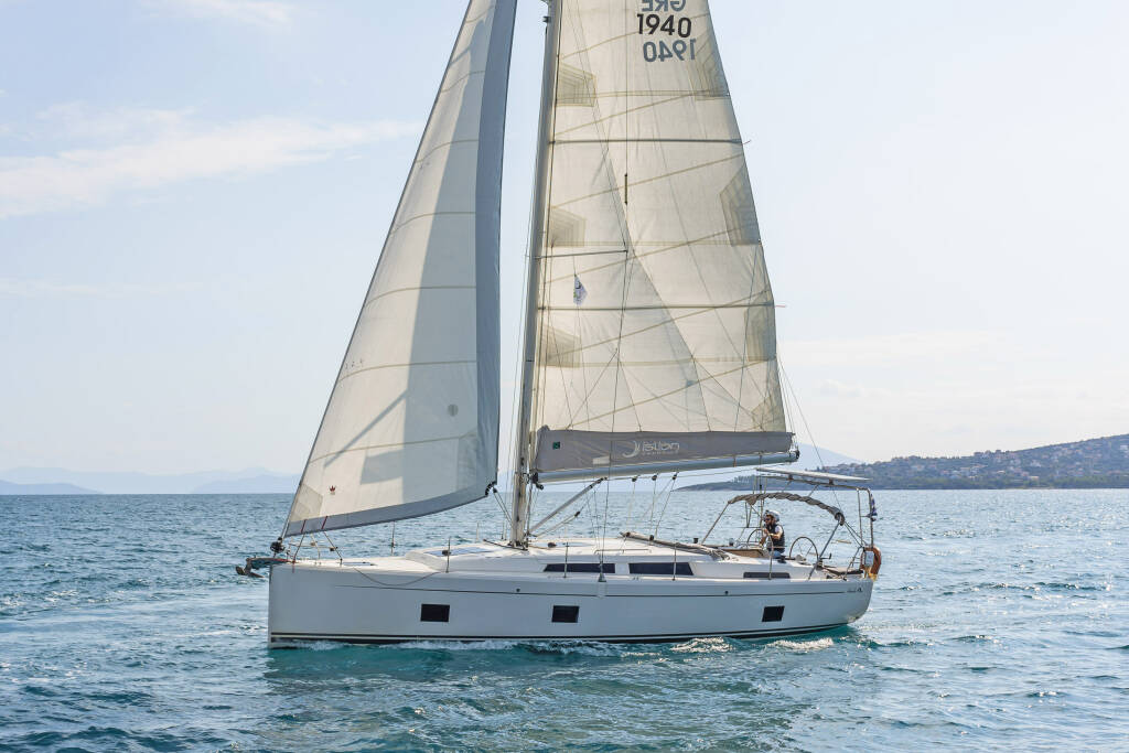 Segelyachten Hanse 418 Azur